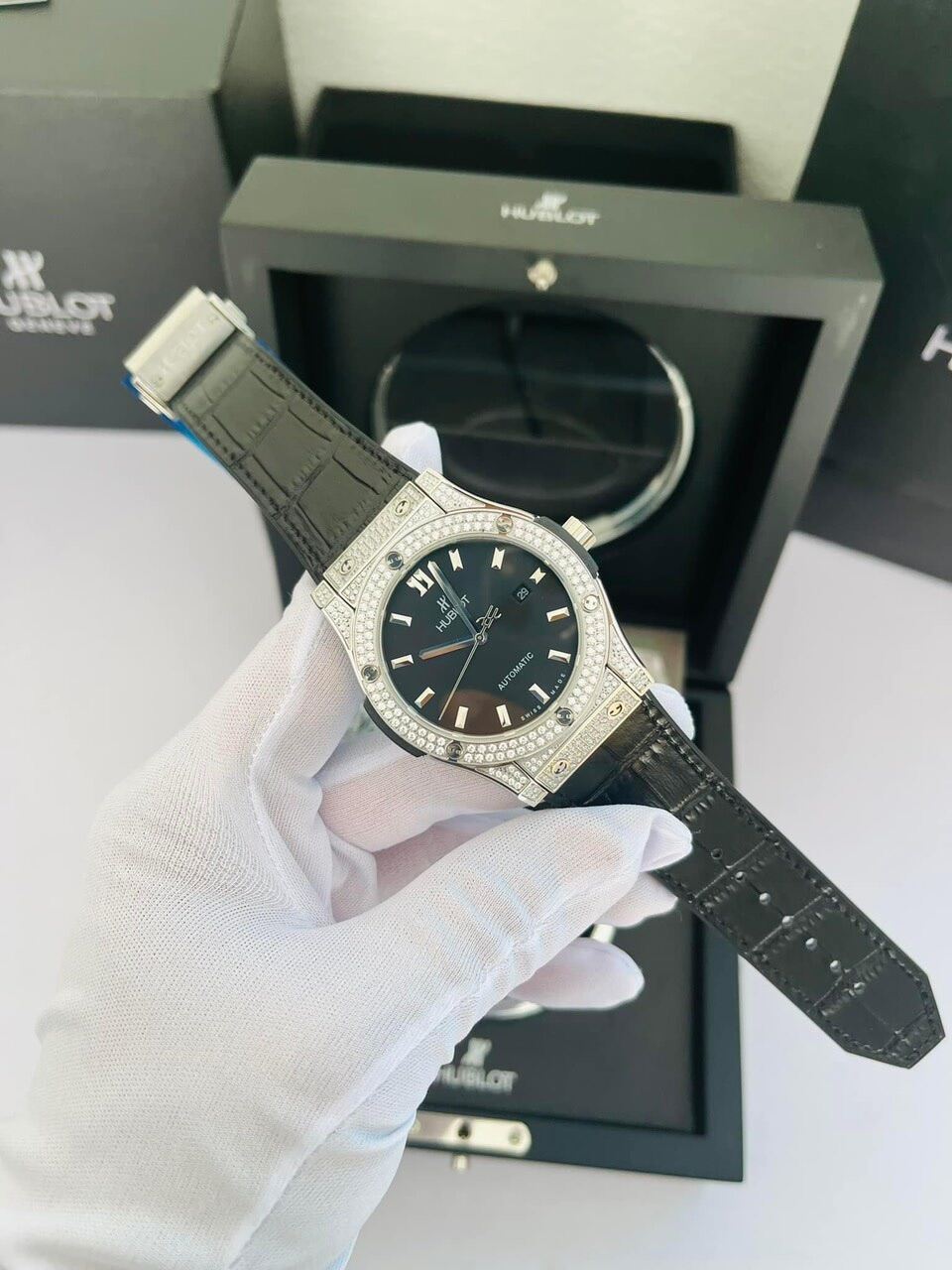 Đồng Hồ Nam Hublot Đính Đá CZ Sang Trọng - Máy Cơ Automatic Nhập Khẩu Nhật