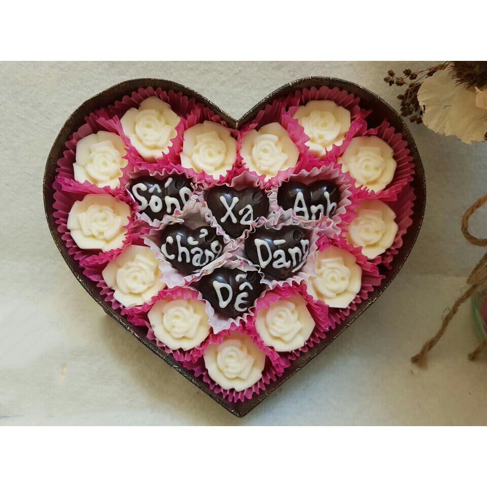 18 viên socola Valentine theo yêu cầu ( kèm thiệp nếu yêu cầu)