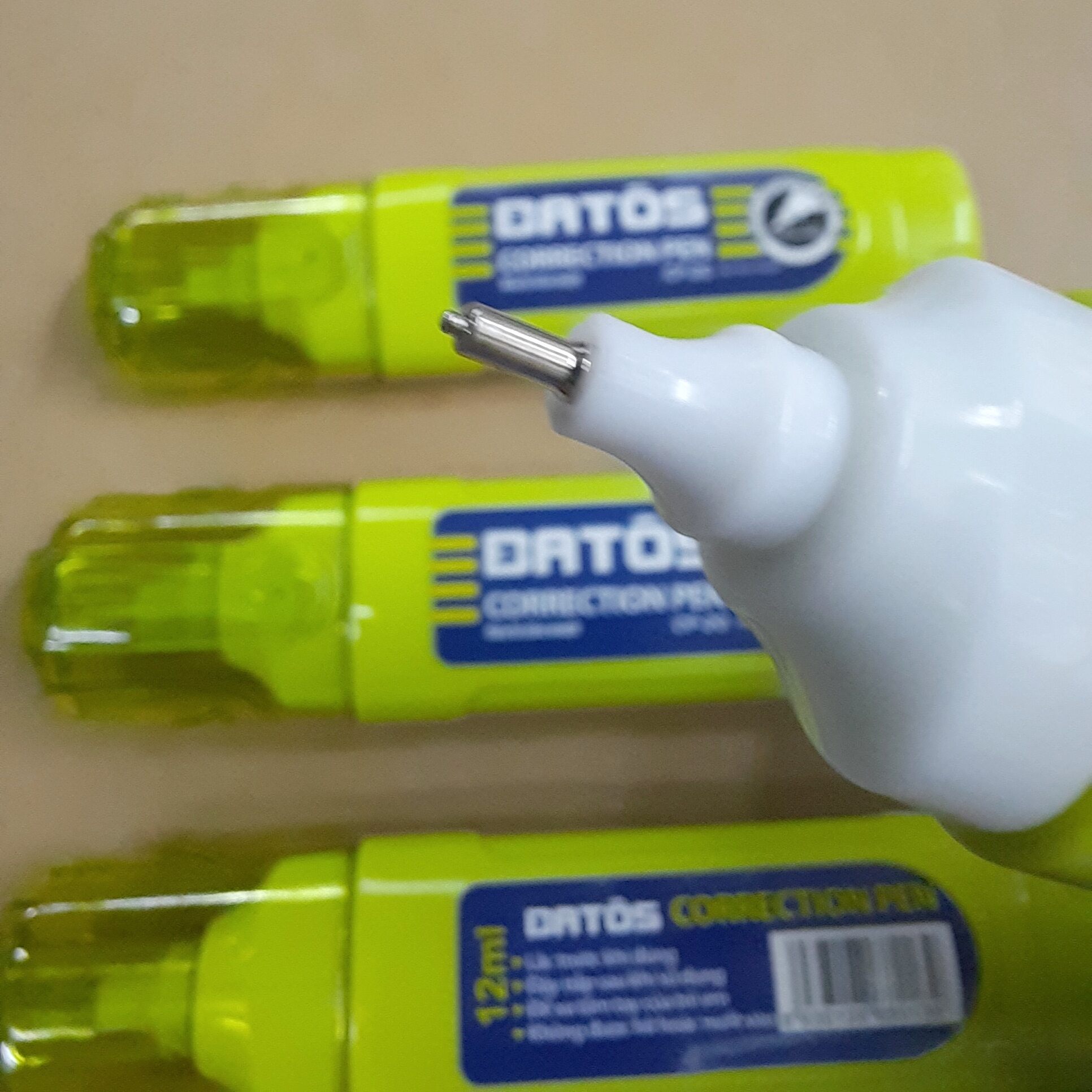 Bút xóa nước Batôs 12ml