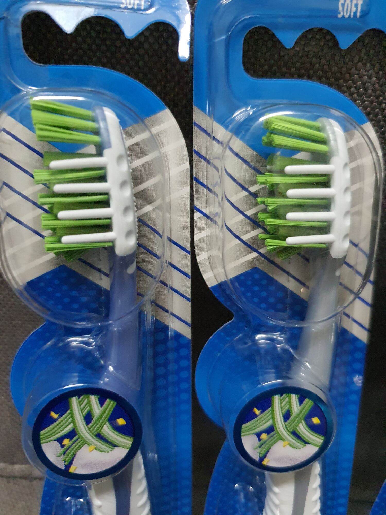 Bàn chải đánh răng Oral-B của Mỹ