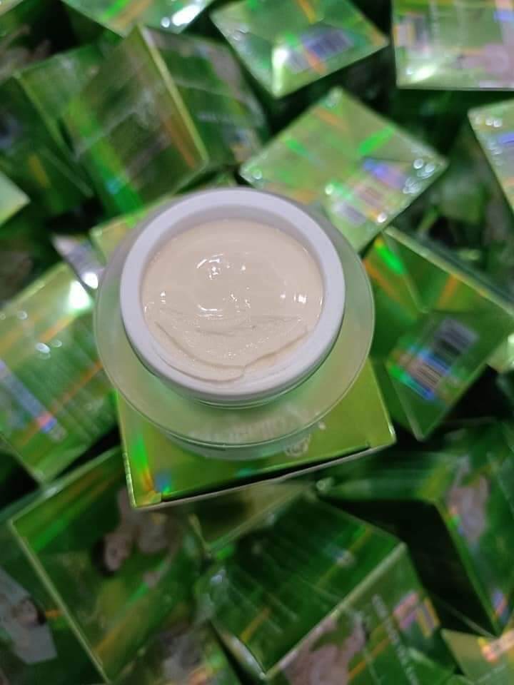 KEM FACE MỤN TRÀ XANH NCOLLAGEN