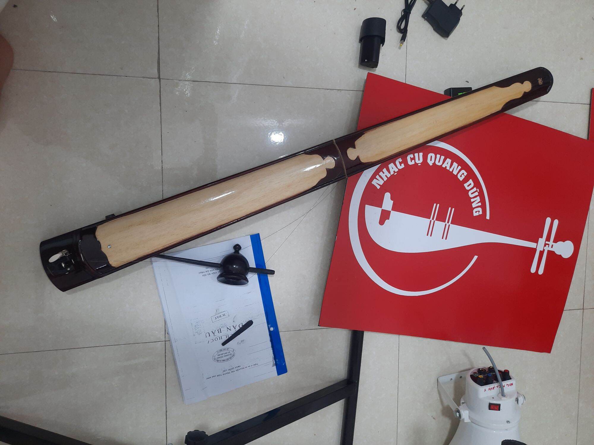 Đàn bầu điện giá rẻ chất lượng tốt