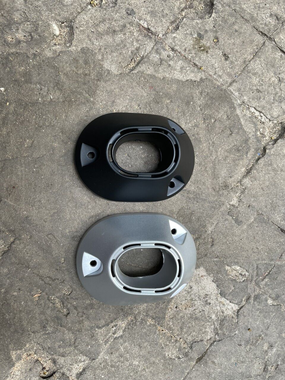 CHỤP ĐUÔI PÔ VARIO 160 ĐEN BẠC
