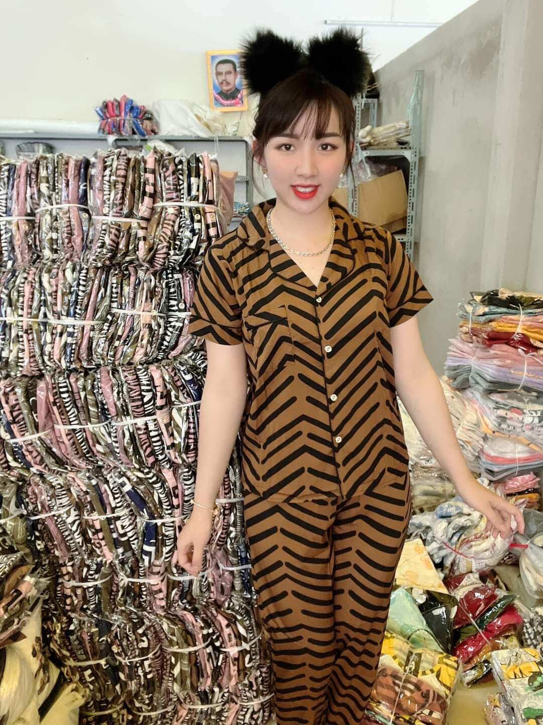 Đồ bộ pyjama dài cộc tay cổ truyền thống chất  kate lụa mềm mát