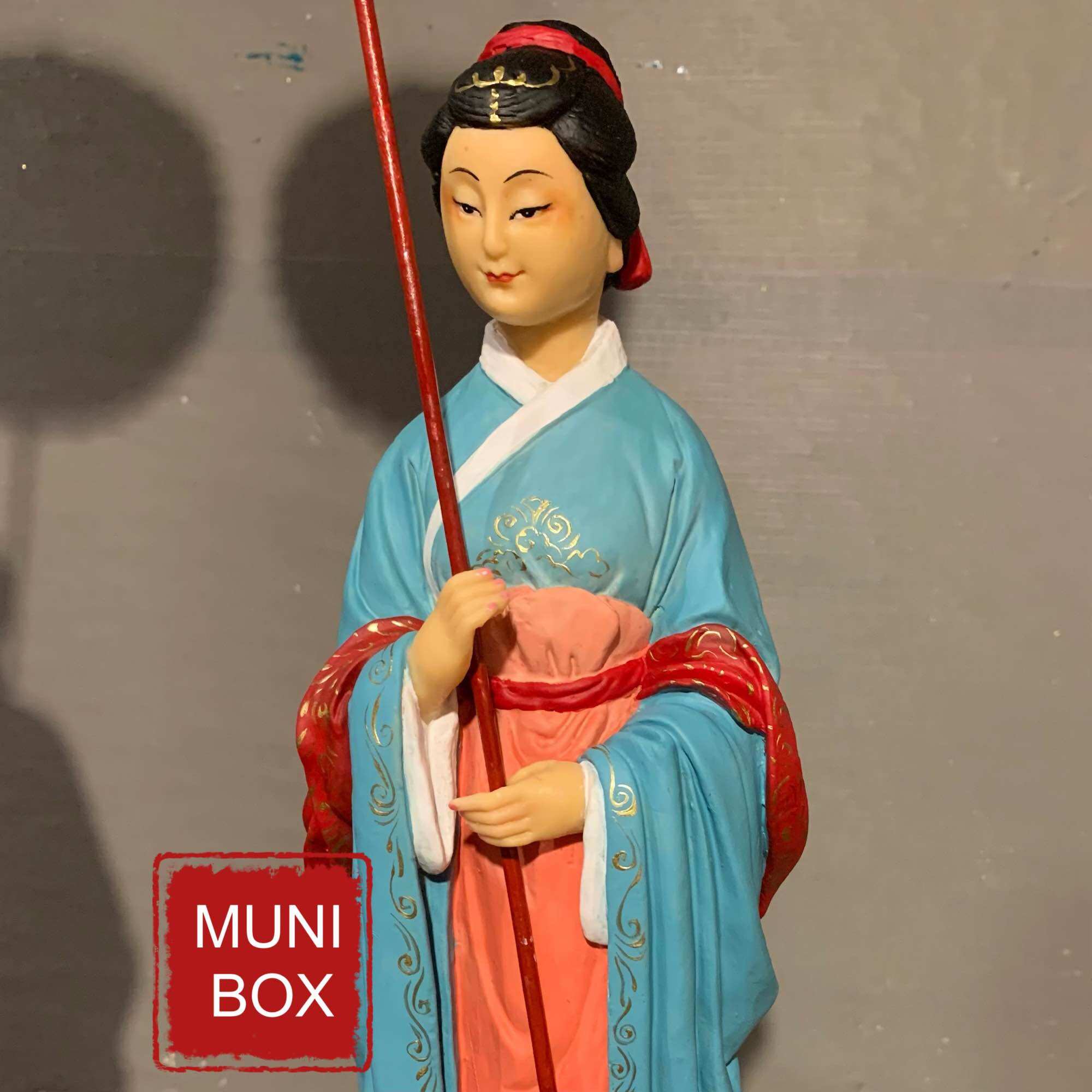 Bộ tượng hầu Thánh Mẫu 31cm