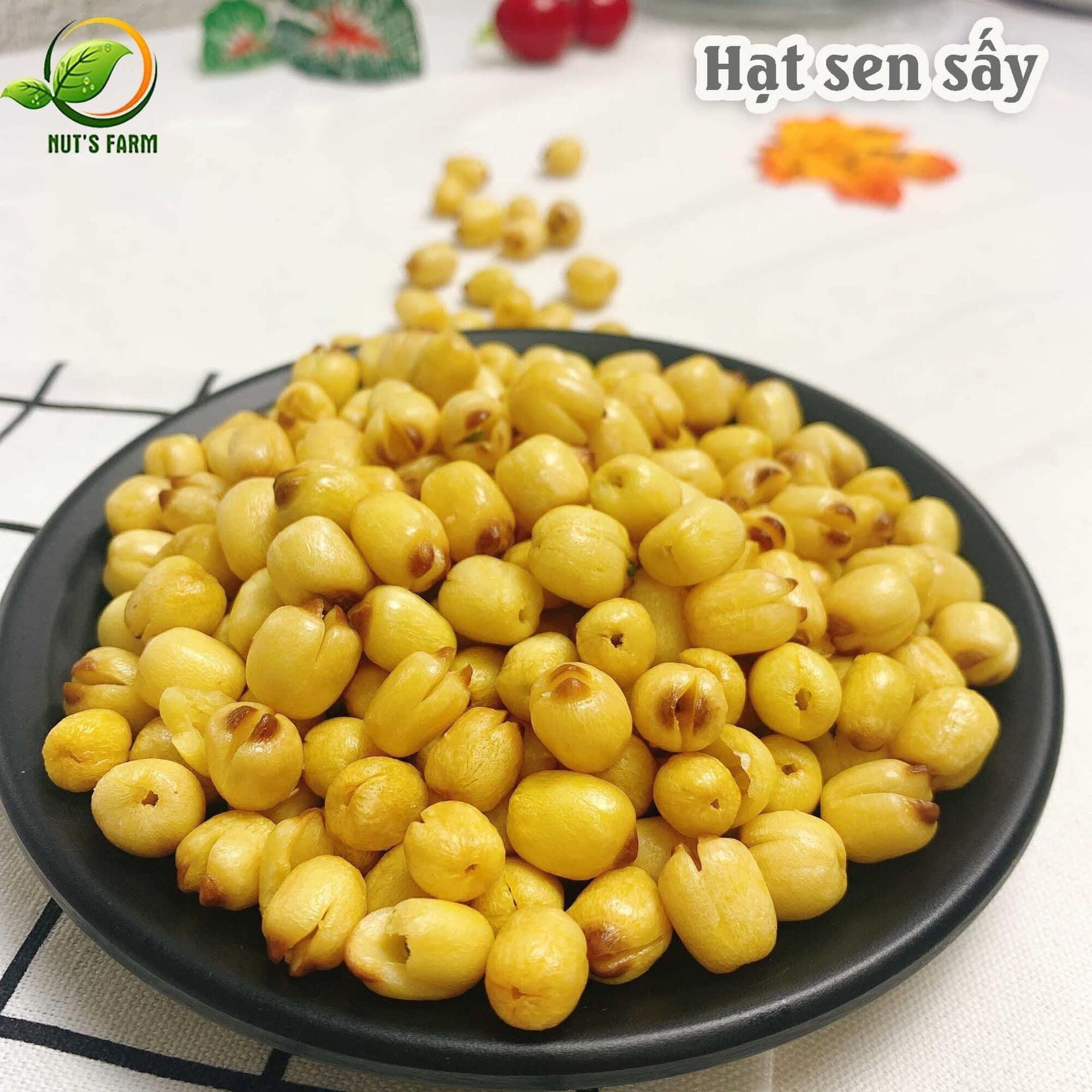 Gói 500gr Hạt Sen Huế sấy giòn ăn liền (món ngon ngày tết)