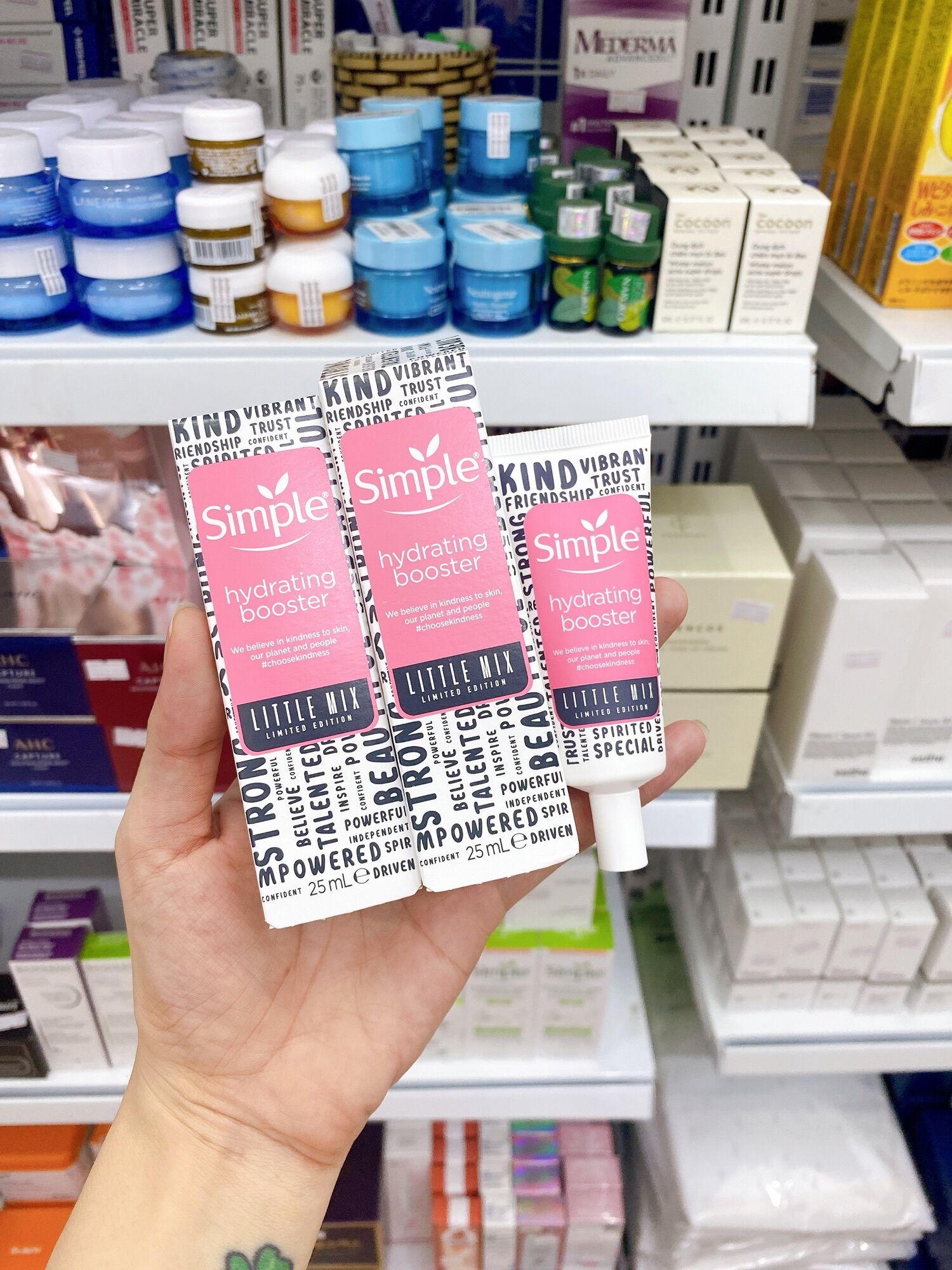Tinh chất cấp nước simple hydrating booster little mix