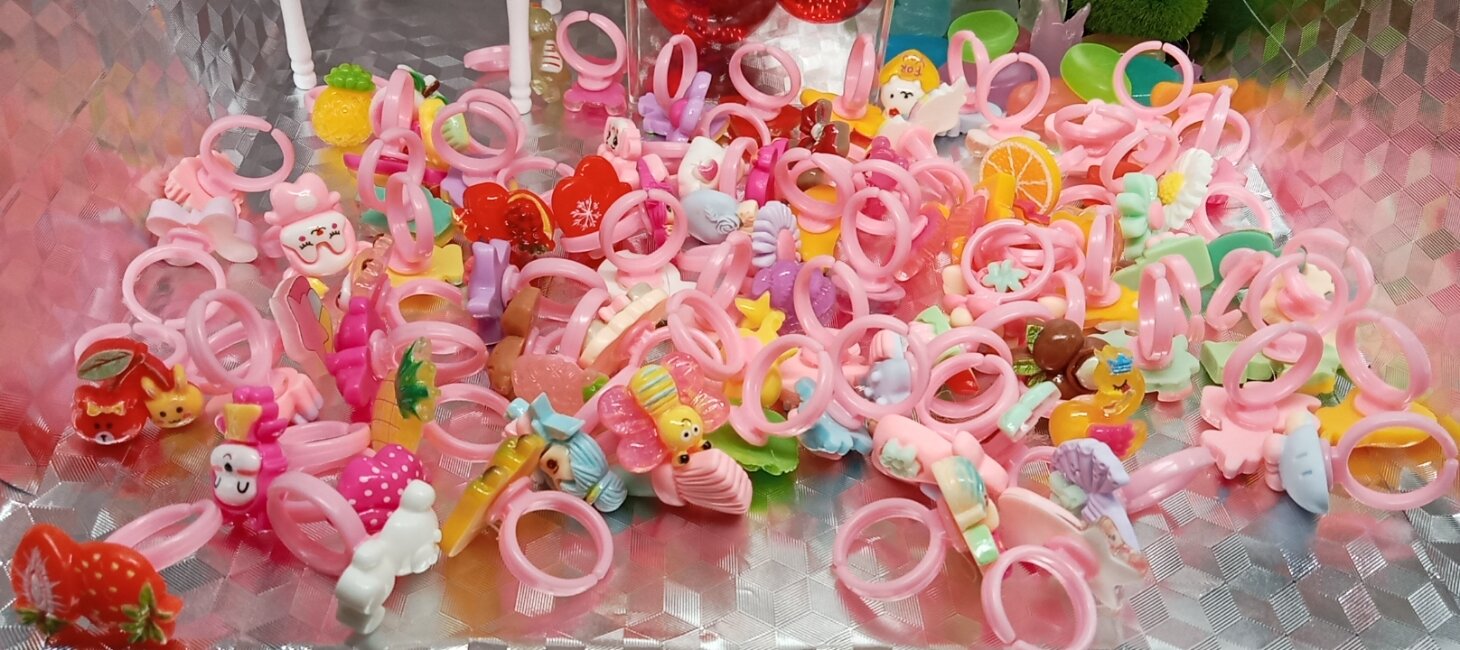Set Nhẫn Nhựa charm siêu cute