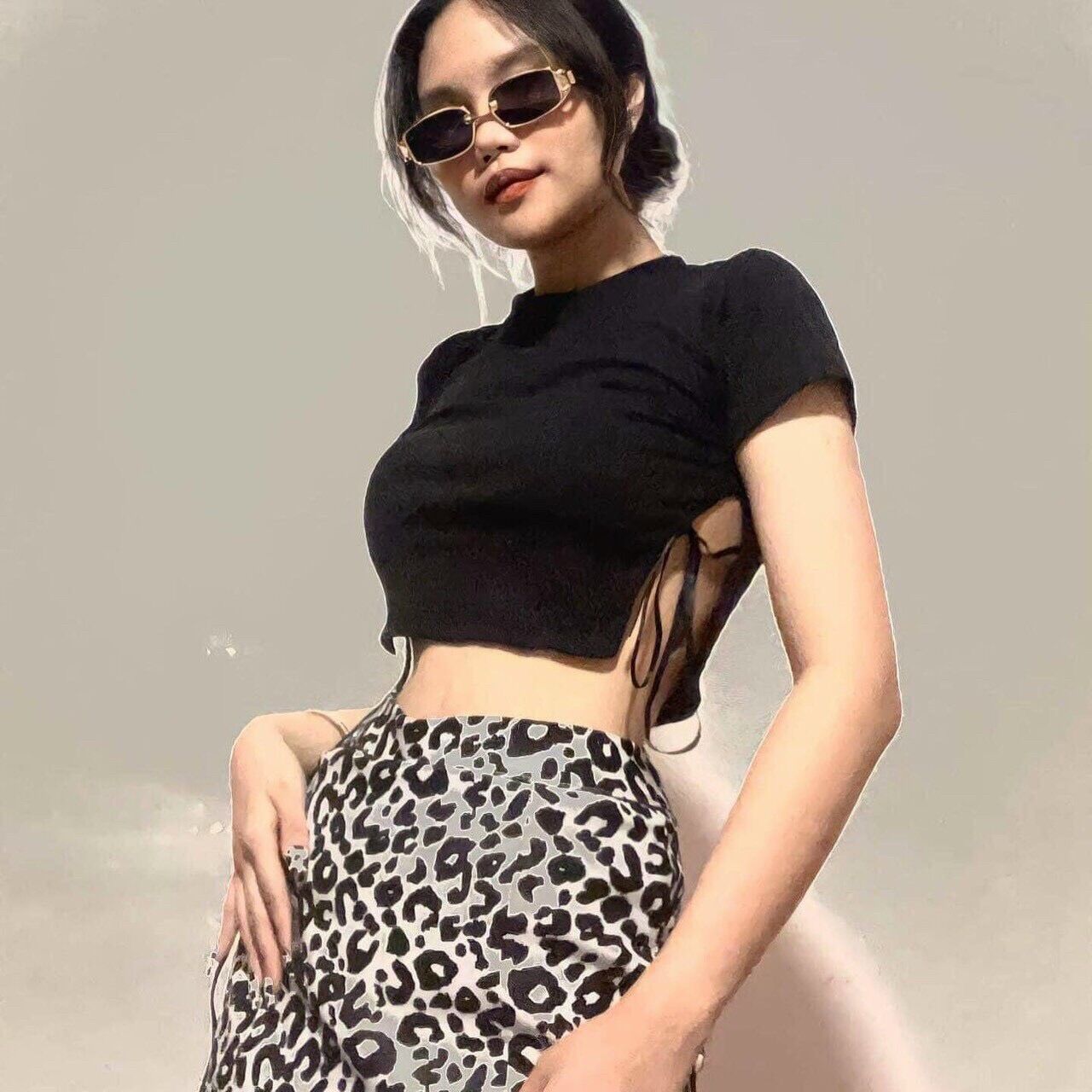 ÁO CROPTOP CỘT DÂY XINH ĐẸP LẮM NHÉ