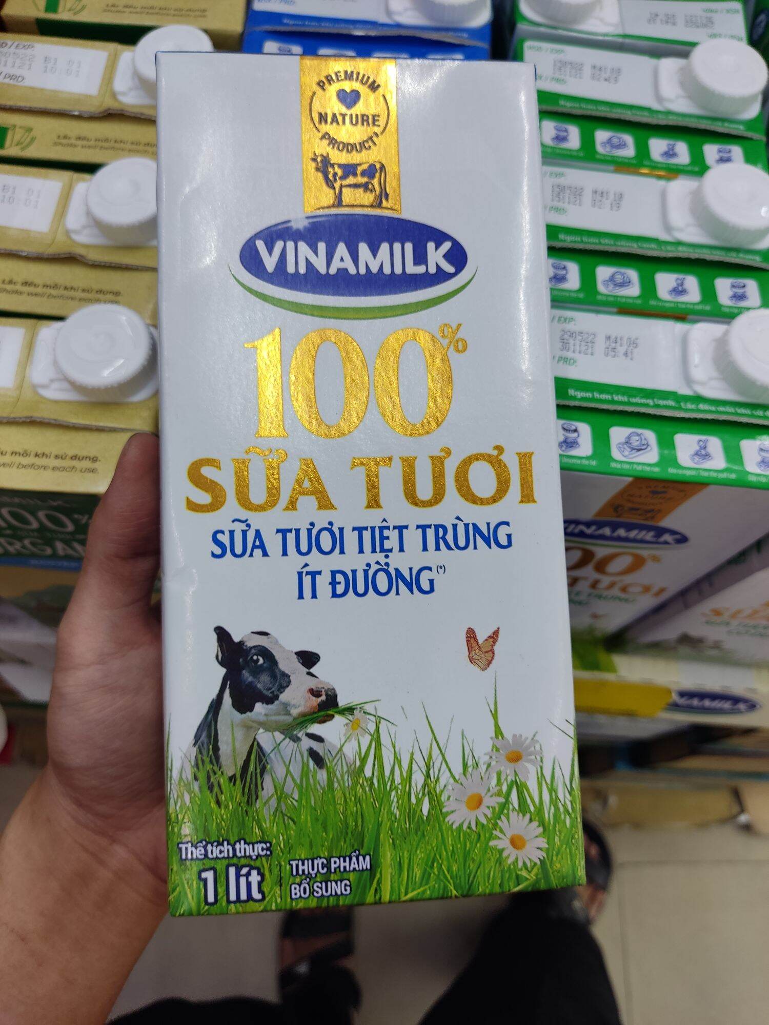 Vinamilk ít đường hộp 1l