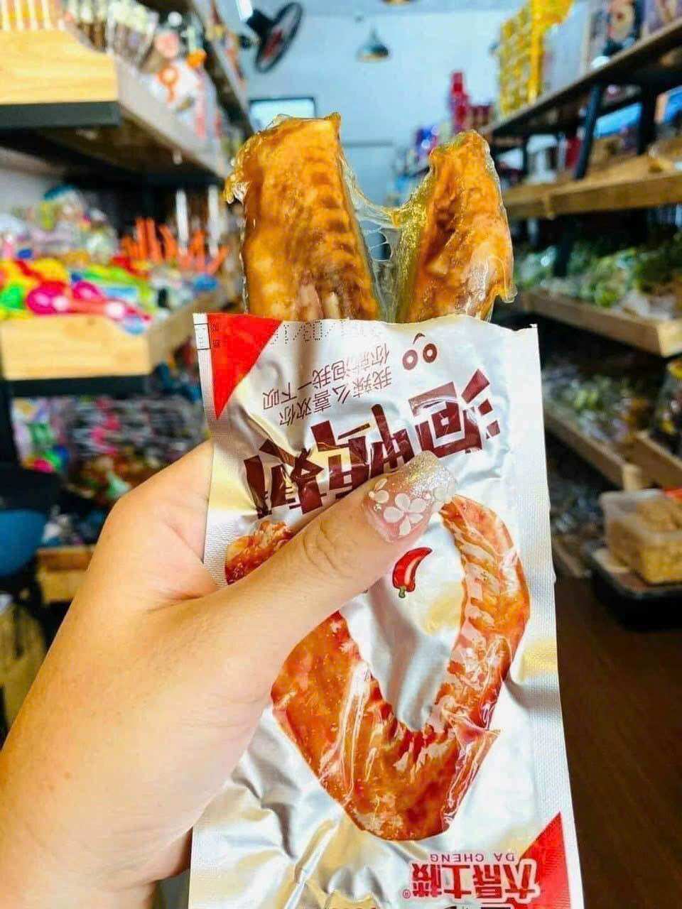 1 Túi 30 Gói Cánh Vịt Cay 🌶 Dacheng 35gr