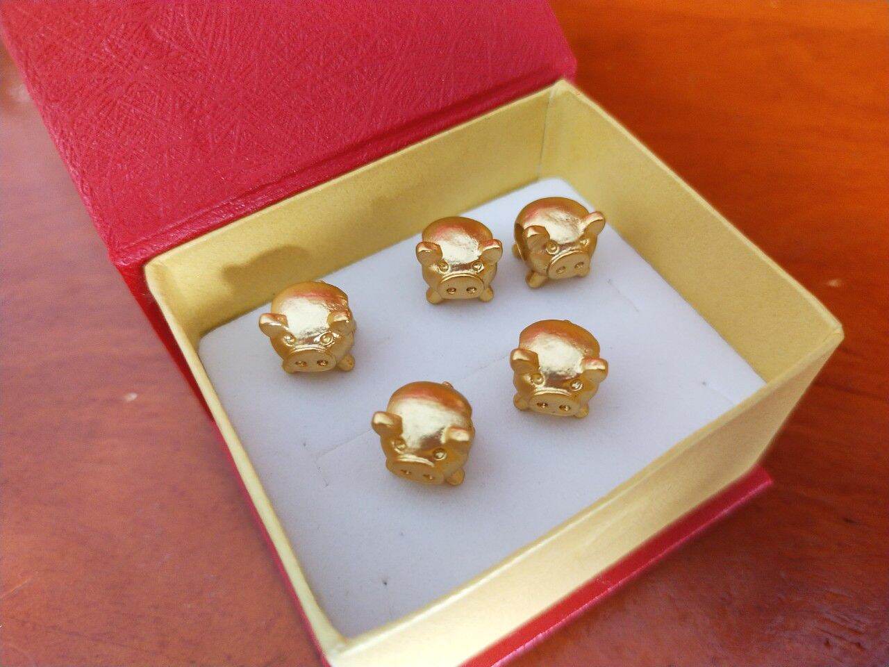 Charm heo thần tài may mắn kích tài lộc xâu vòng titan