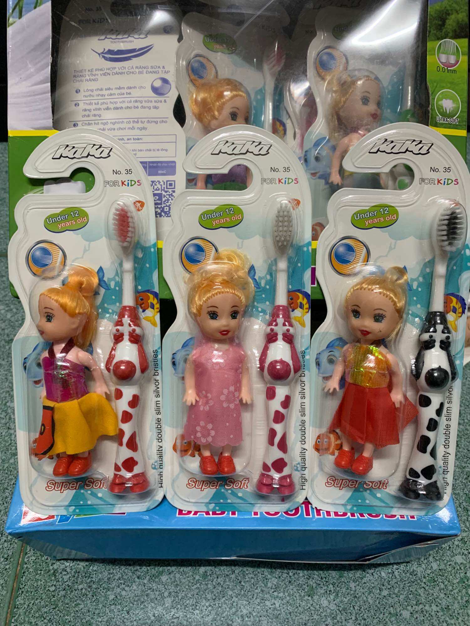 Combo 12 cây bàn chải cho bé