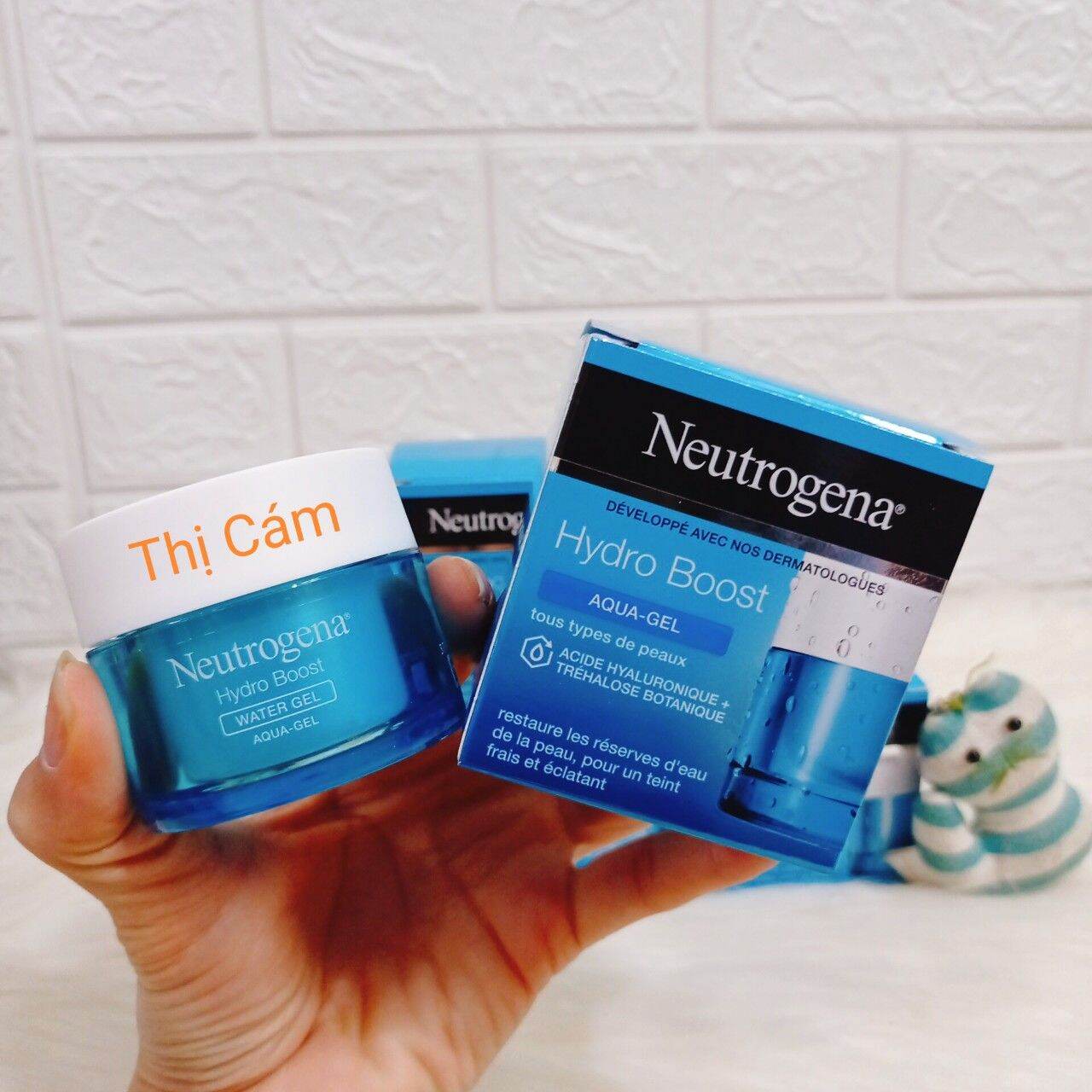 Kem dưỡng ẩm Neutrogena Aqua gel bản Pháp