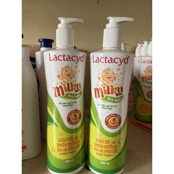 Lactacyd Milky Tắm Gội Trẻ Em 250 ml Chai