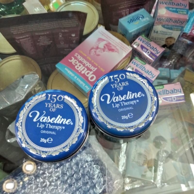 Sáp dưỡng môi Vaseline Lip Therapy 20g nội địa uk