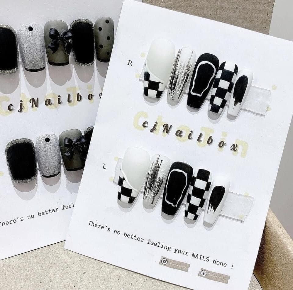 Nail box thiết kế theo phom móng khách đặt đủ dụng cụ / keo mini