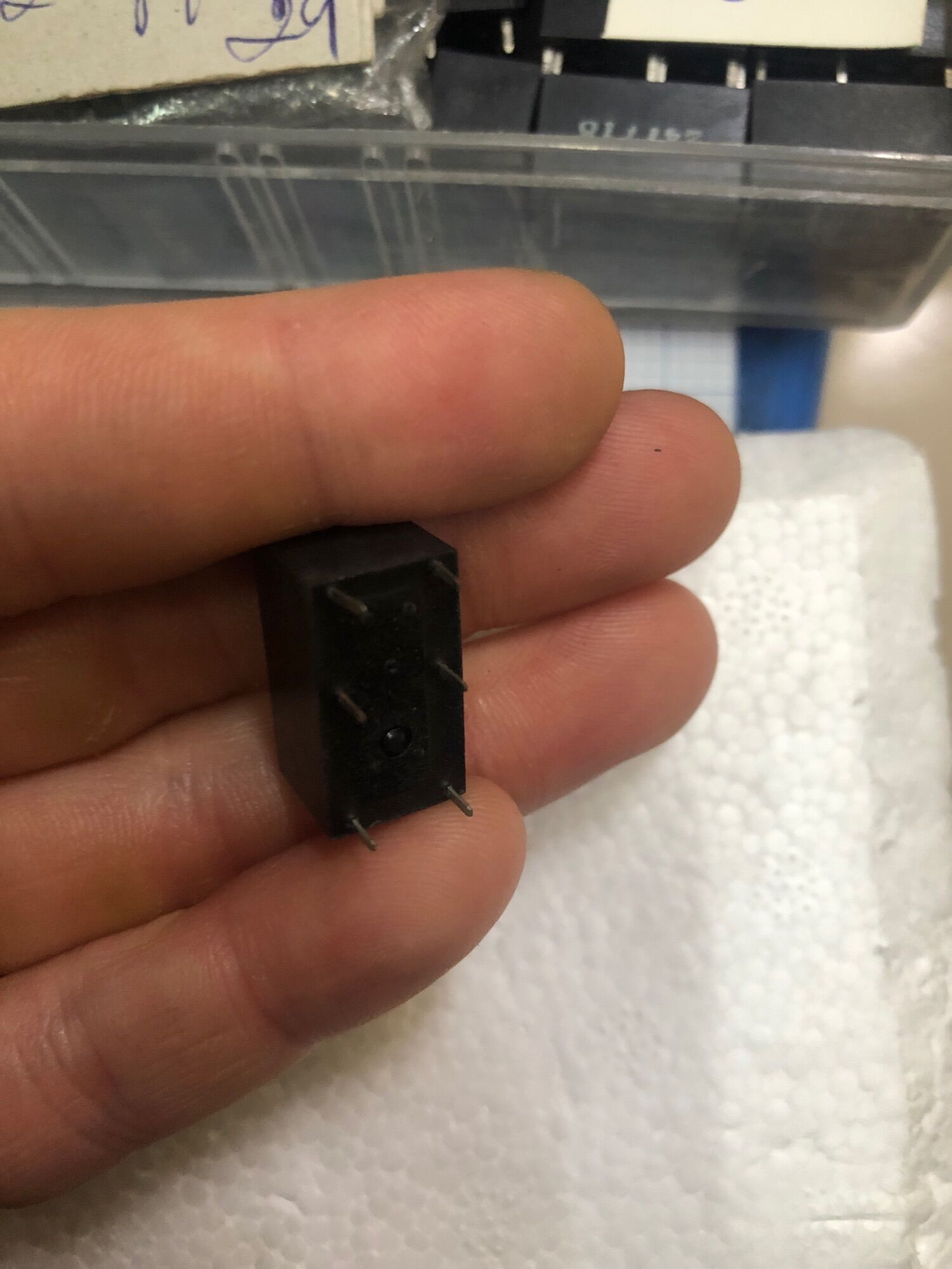 Relay / Rơ le / Omron / G6B-2214P / 24VDC / 5A / 6 Chân