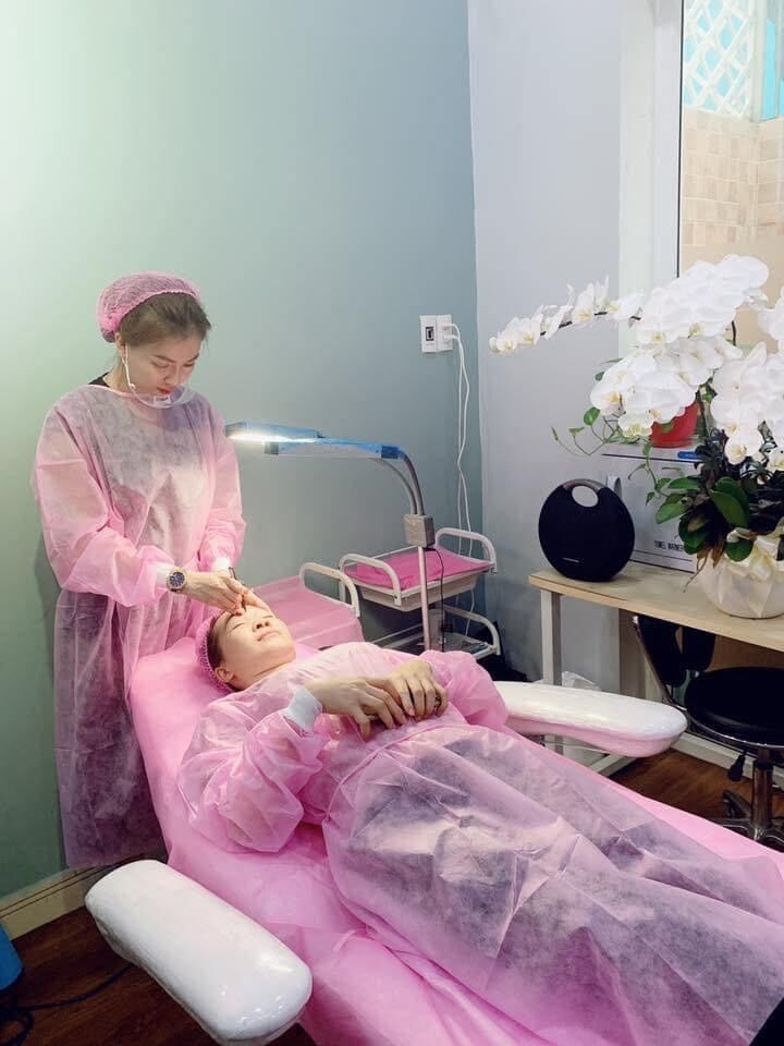 Nón trùm đầu y tế