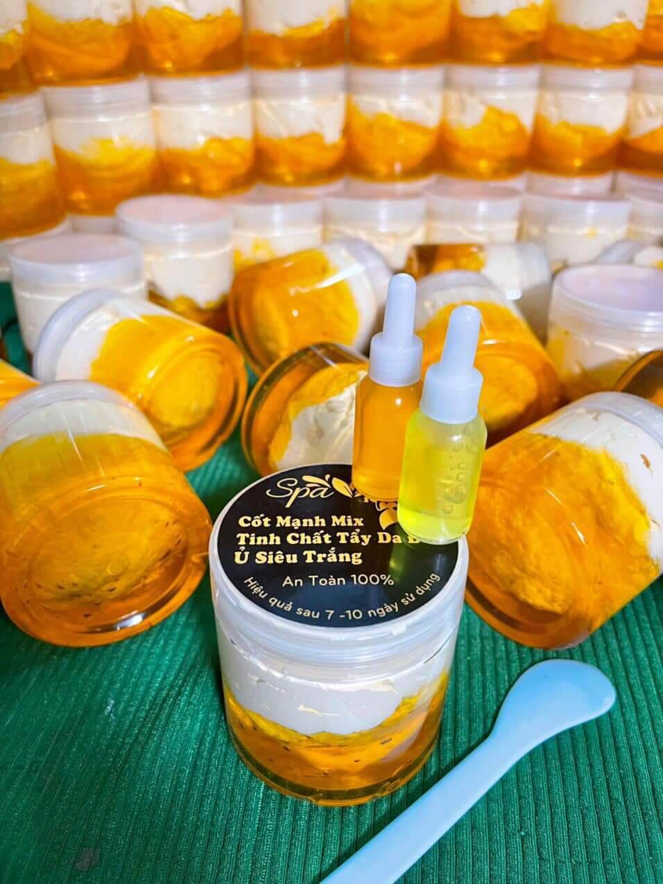 { Tặng kèm 2c kích trắng} KEM BODY CỐT THÁI Ủ MẠNH MIX COLLAGEN KHỬ THÂM