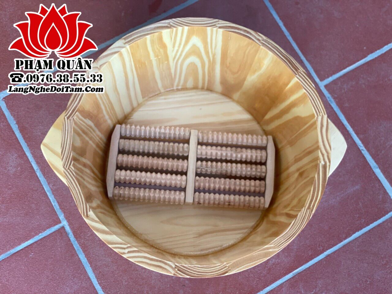 Chậu gỗ ngâm chân kèm bàn lăn gỗ( hàng đẹp)
