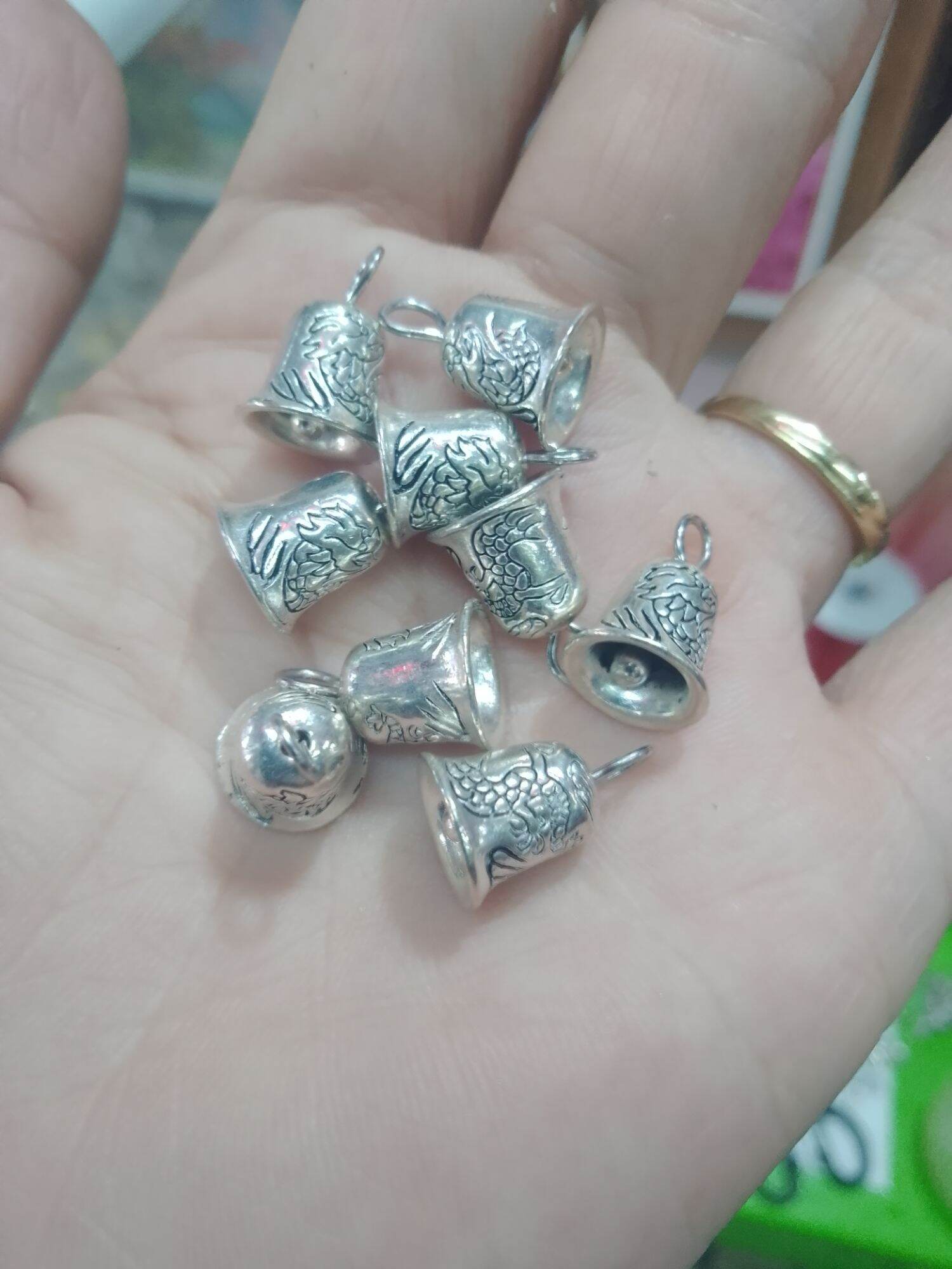 Charm chuông xi bạc