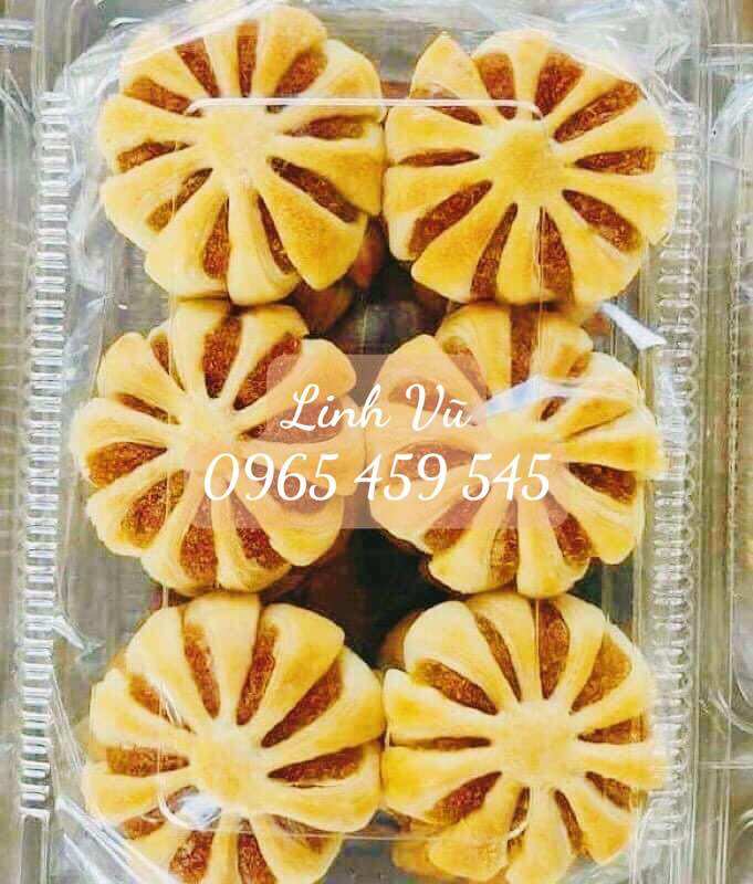 BÁNH HOA MAI NHÂN KHÓM