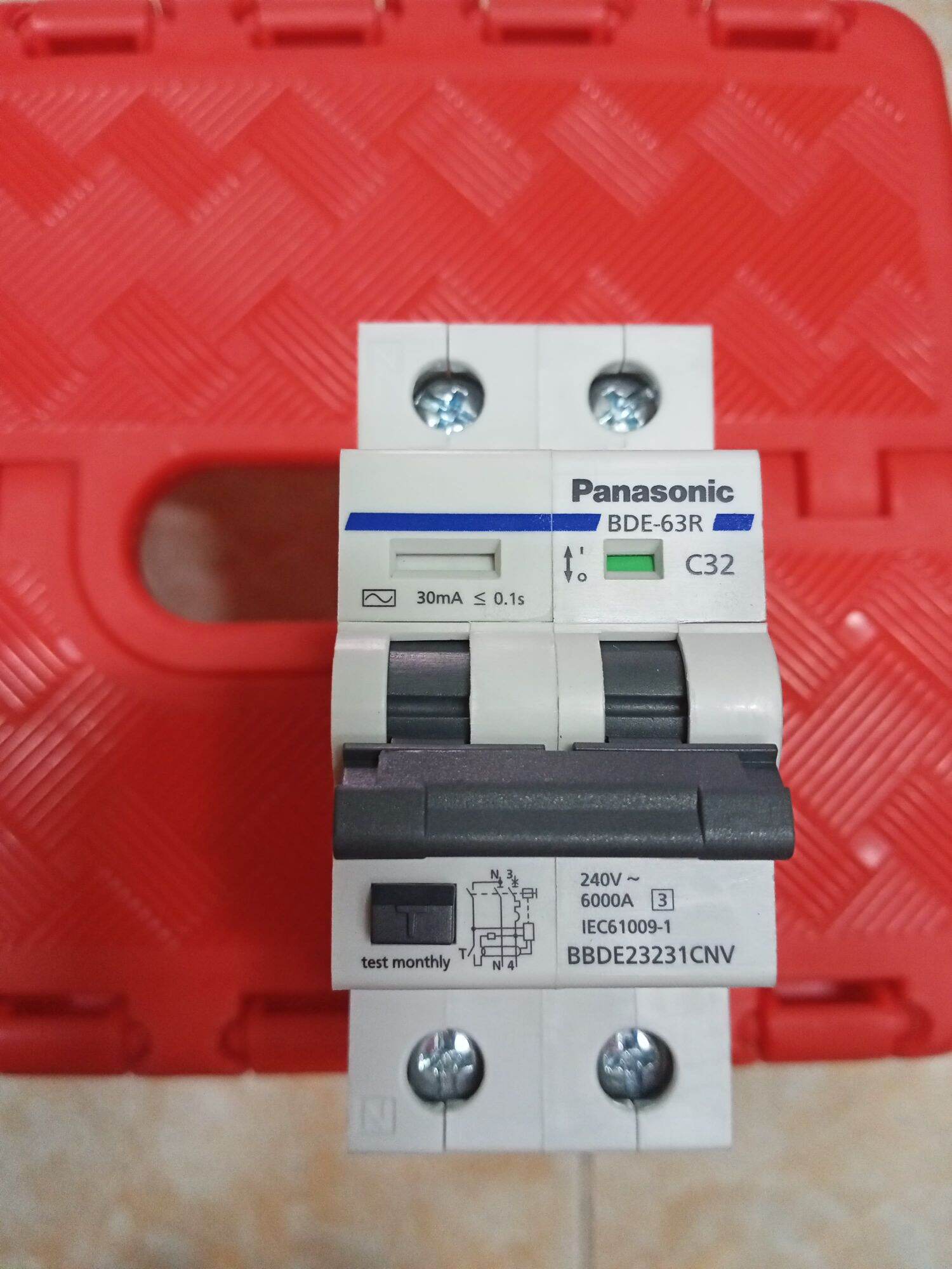 CB chống giật panasonic 32a