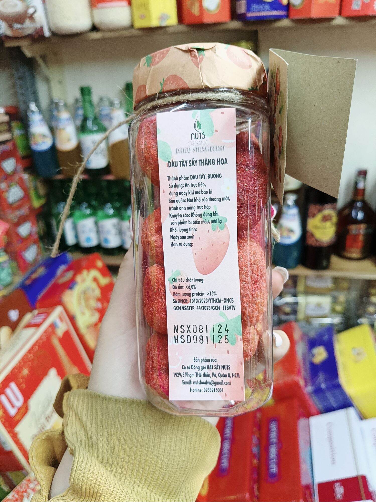 Dâu tây sấy giòn chua chua ngọt ngọt 150g