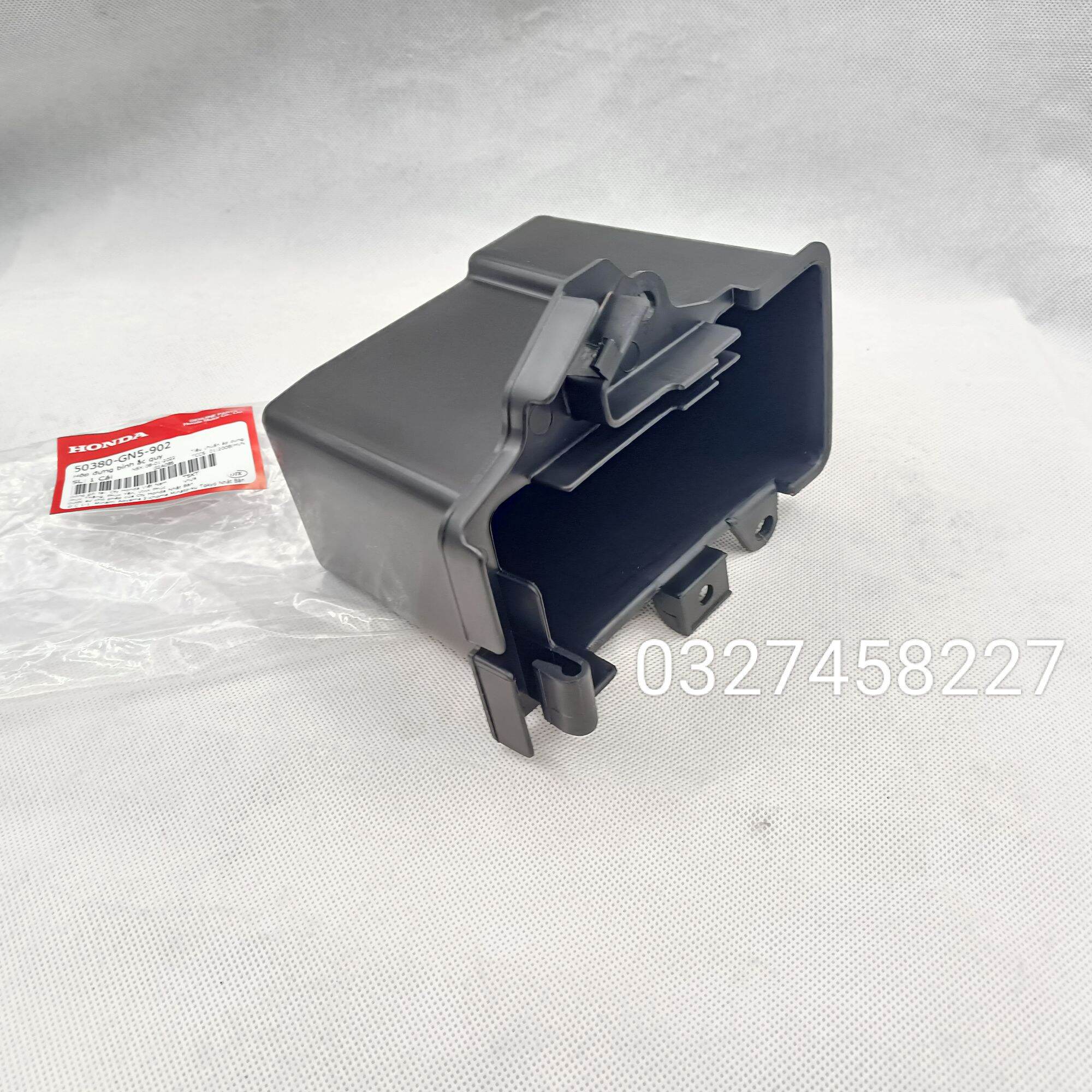 Hộp nhựa đựng bình ăcquy xe DREAM zin chính hãng