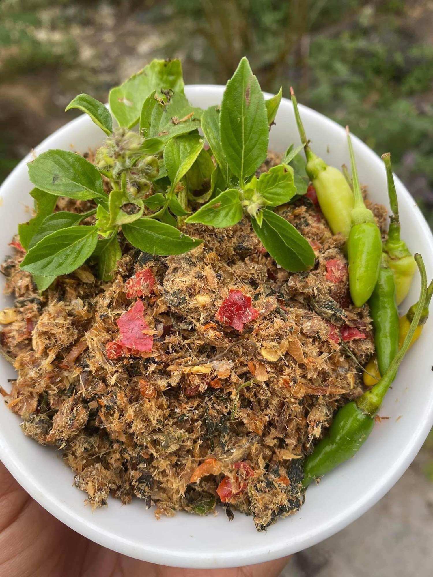Muối Cá Lá É