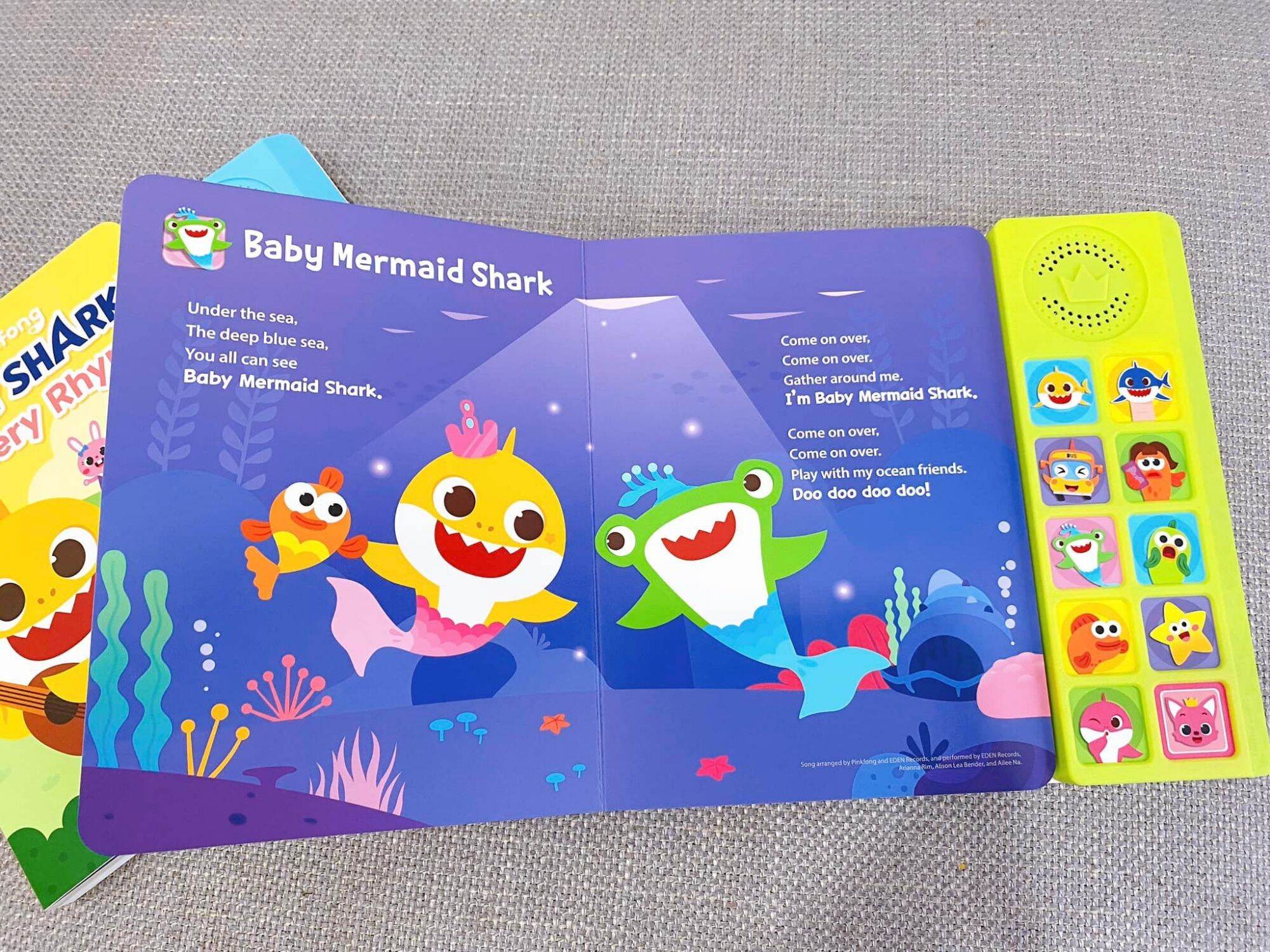 BABY SHARK SING ALONG - SOUND BOOK