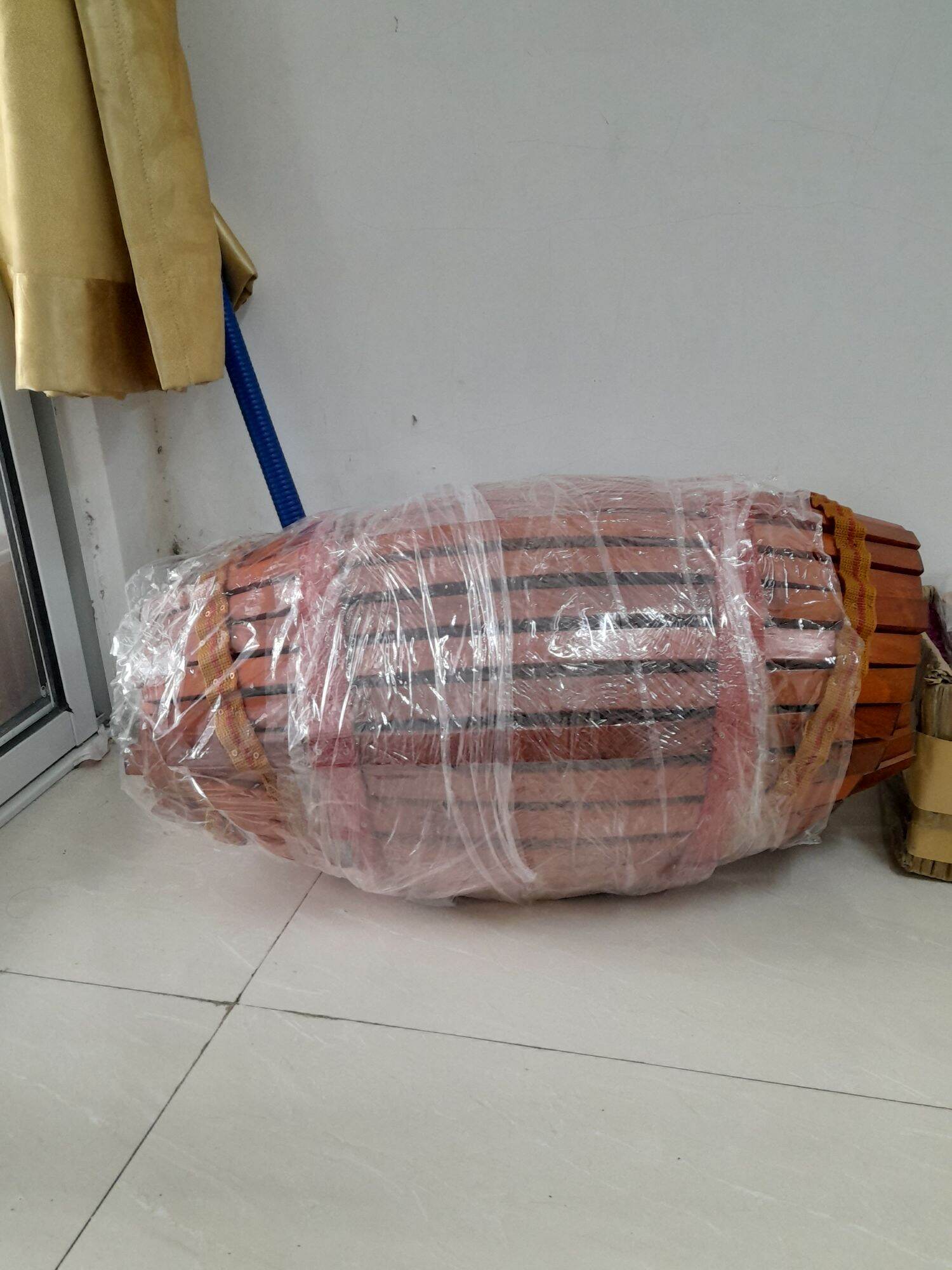 VÕNG GỖ XÀ CỪ ĐỎ (không bao gồm giá võng)