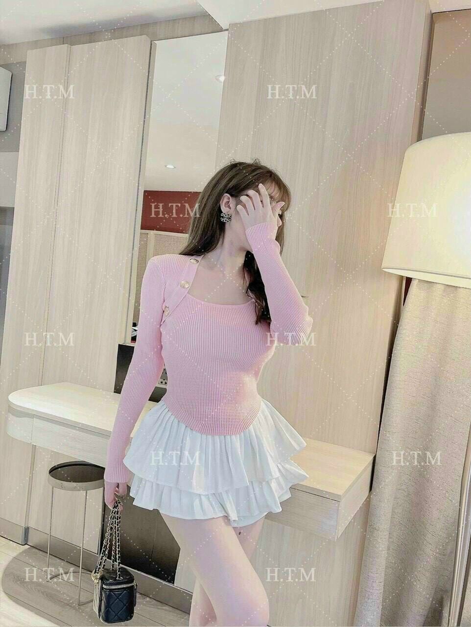 Áo thun gân tay dài viền 2 nút bên BG