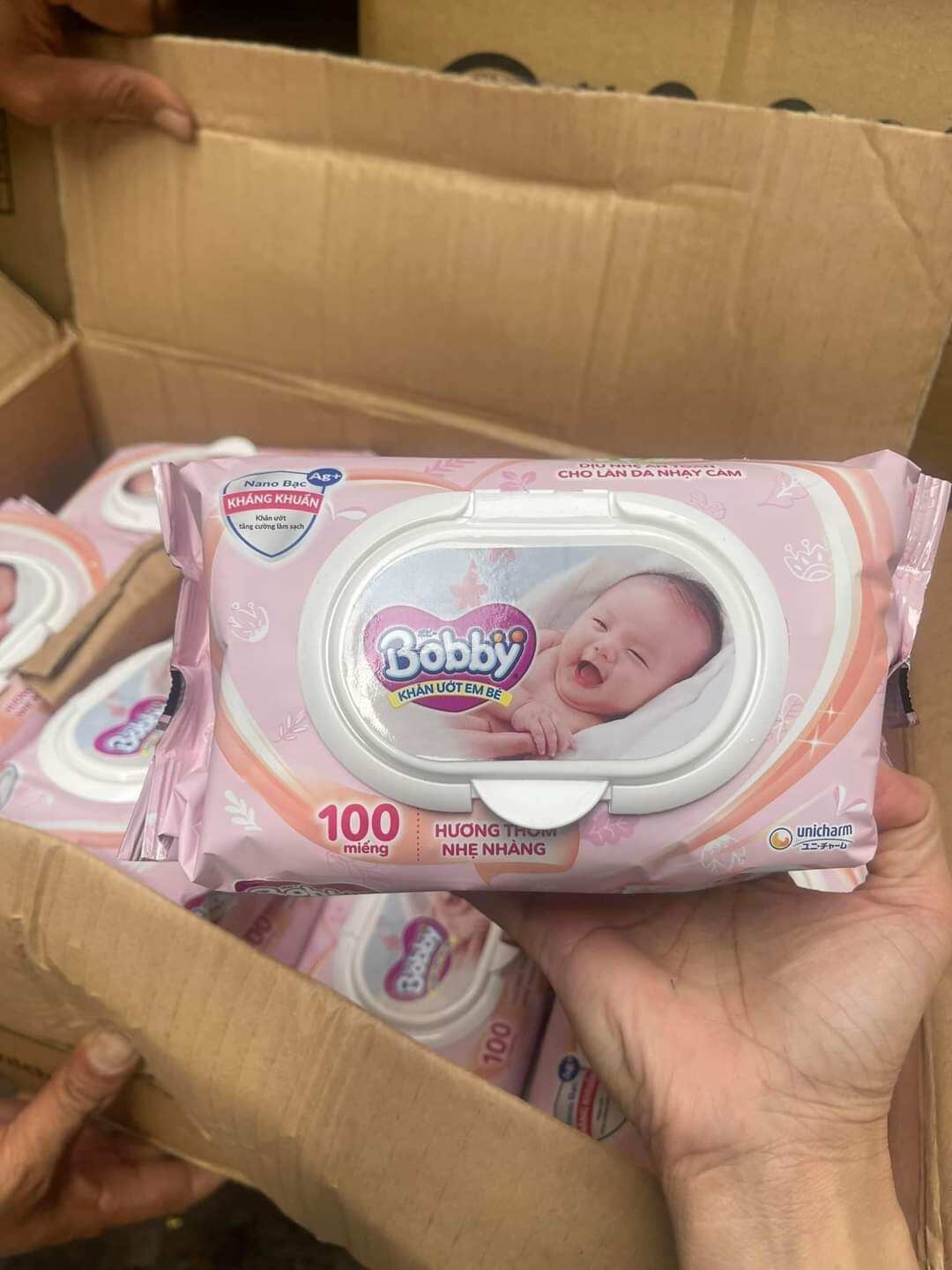 Khăn ướt bobby 100tờ