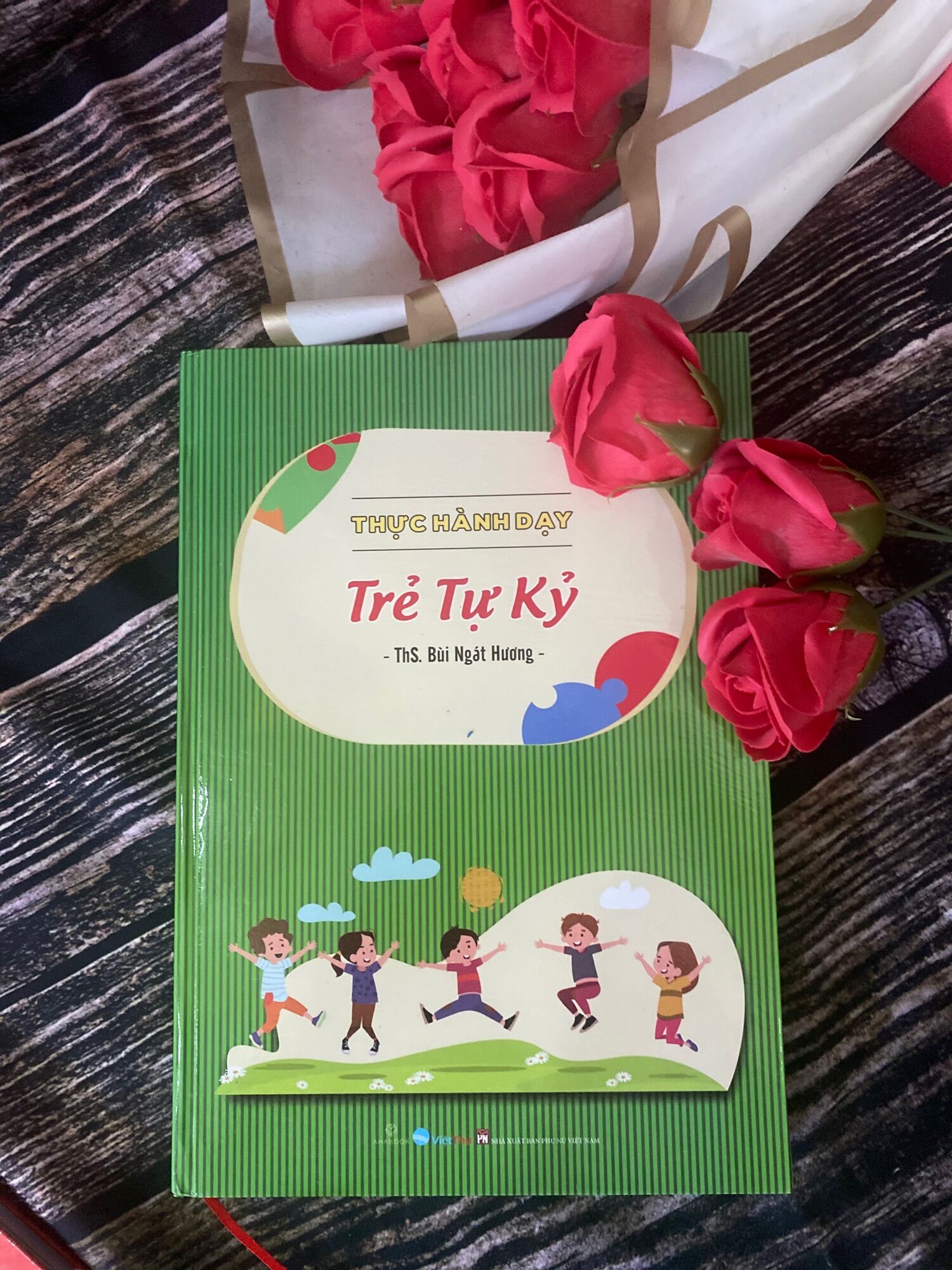 Thực hành dạy trẻ tự kỷ mới