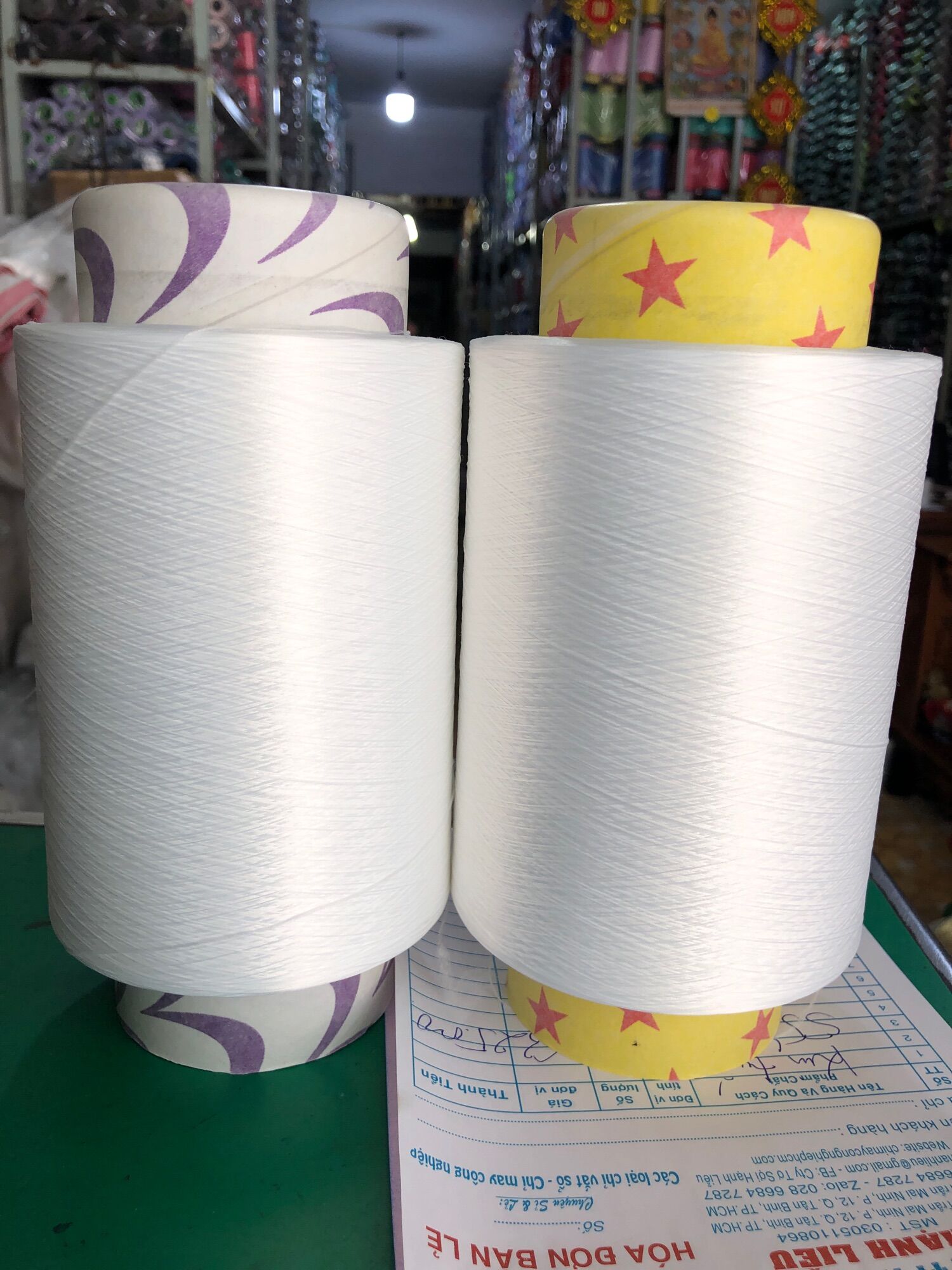 [HCM]Tơ vắt sổ trắng 150 ( 2 cuộn/1.2kg)