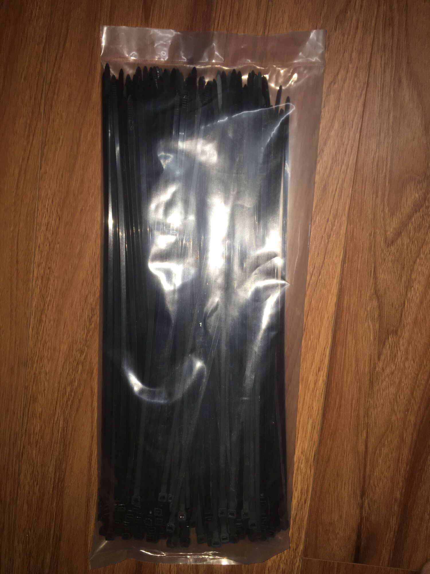 Túi 250 sợi dây rút nhựa đen 40cm (5,2x400mm)