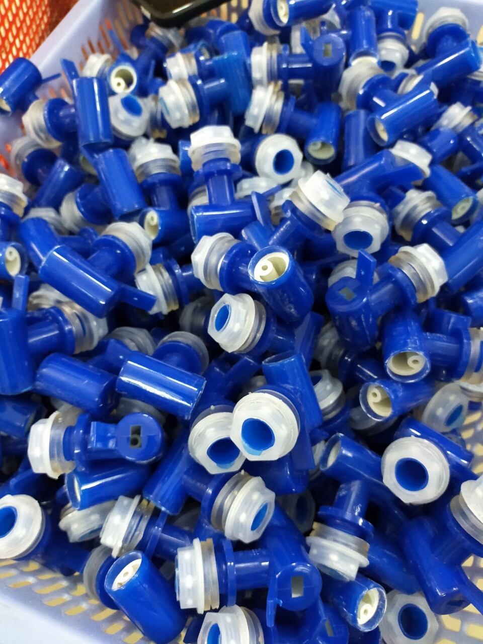 50 vòi bình nước 20lít