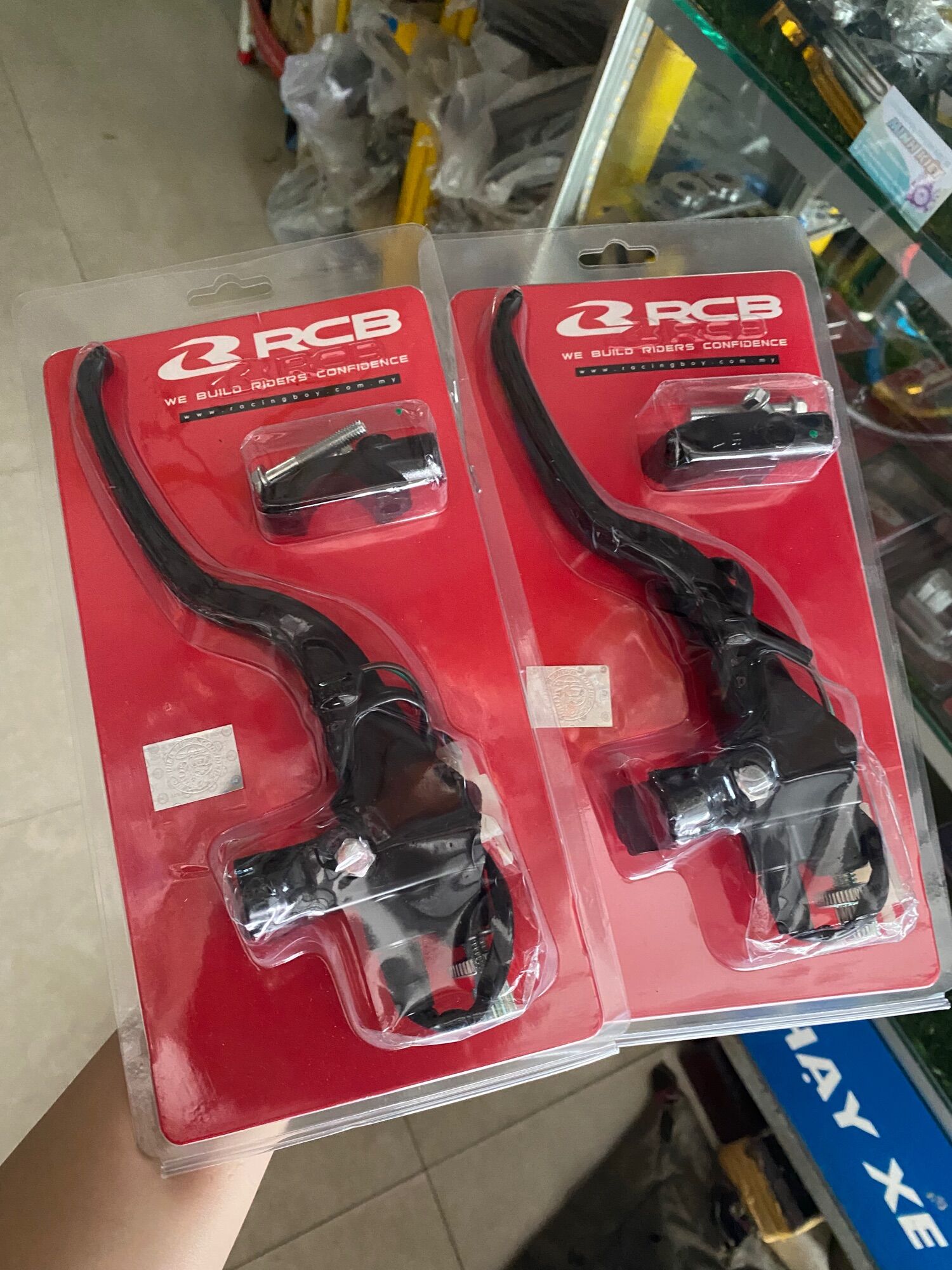 Tay côn r-c-b e2 - gắn cho nhiều loại xe máy - tay côn