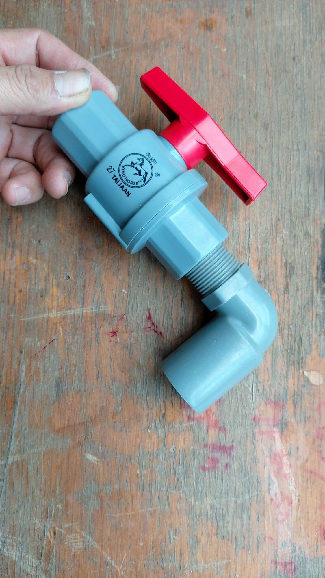 bộ gồm 6 van khóa nước pvc ren trong phi 27