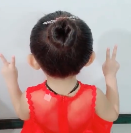 Dụng cụ búi tóc củ tỏi cho bé siêu xinh