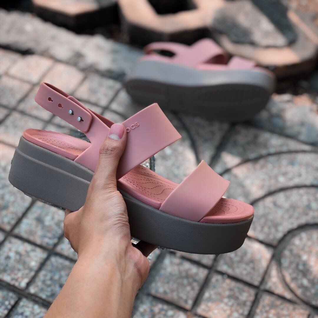 GIÀY SANDAL CROCS-BROOKLYN