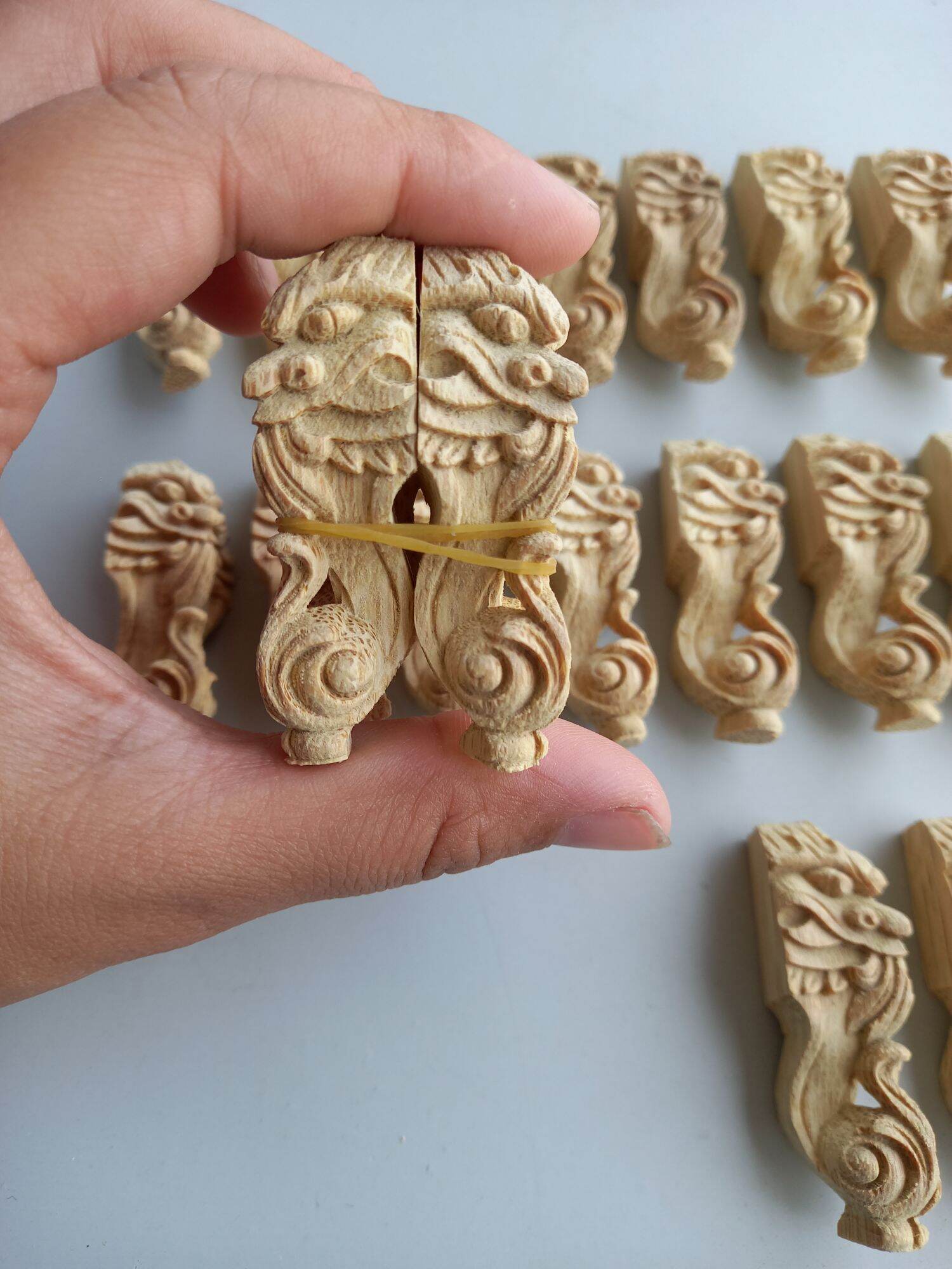 Chân quỳ lồng chim chào mào