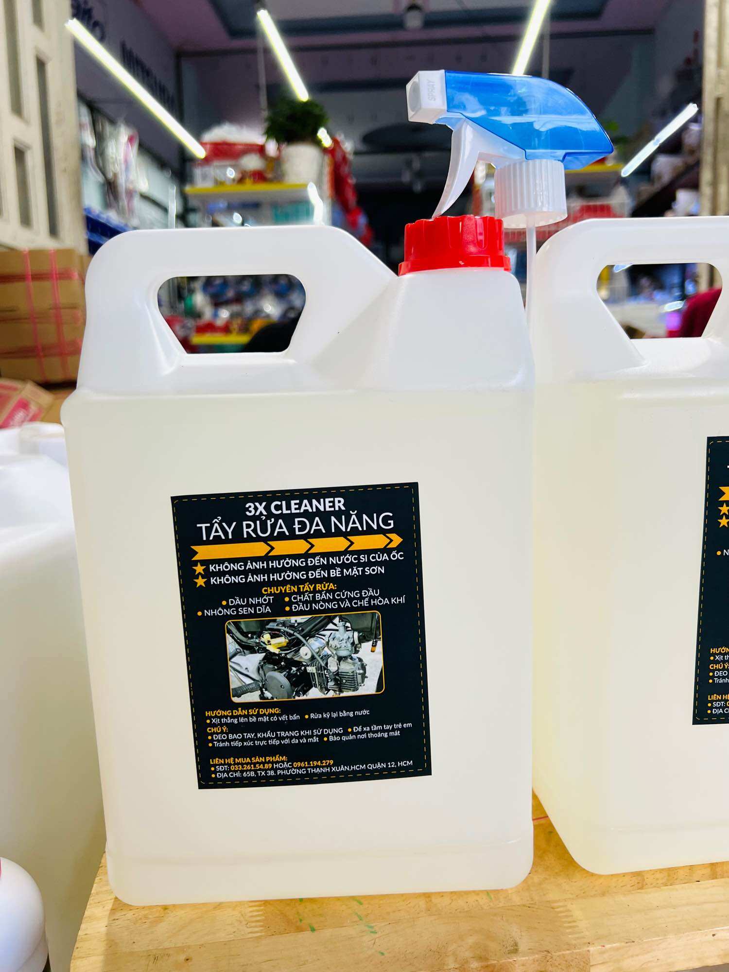 Chất tẩy rửa đa năng kèm vòi xịt loại 5000ml