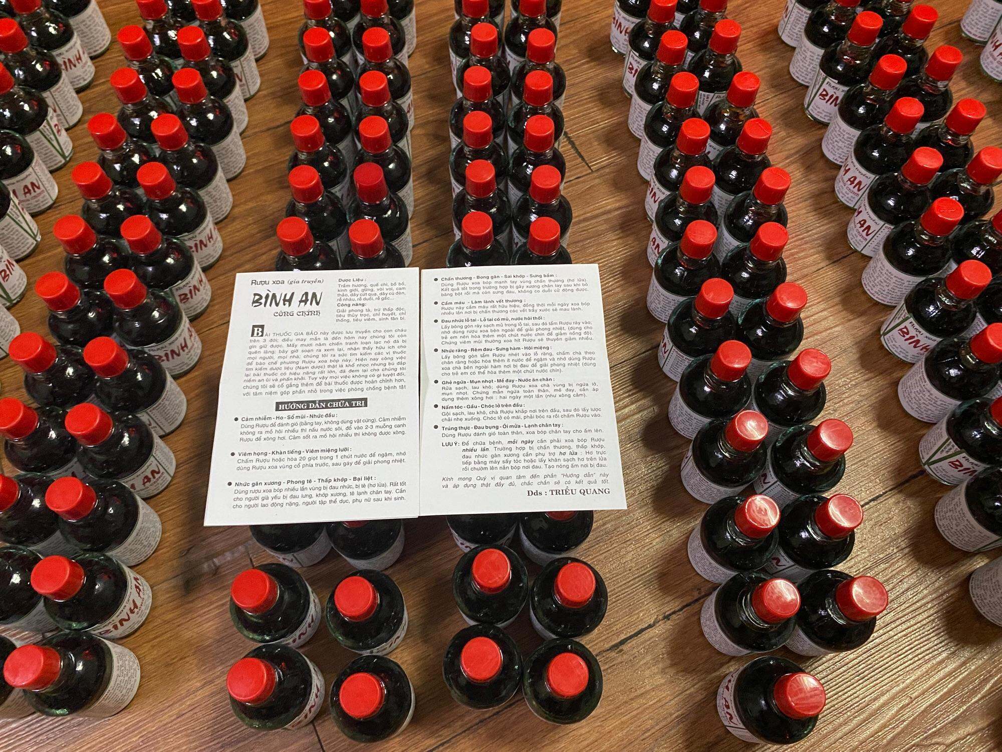 Combo 20 chai dầu xoa bóp Bình An, rượu xoa bóp Bình An Công Chính gia truyền