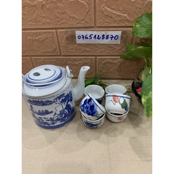 Bộ bình trà kèm 6 tách bằng sứ 500ml