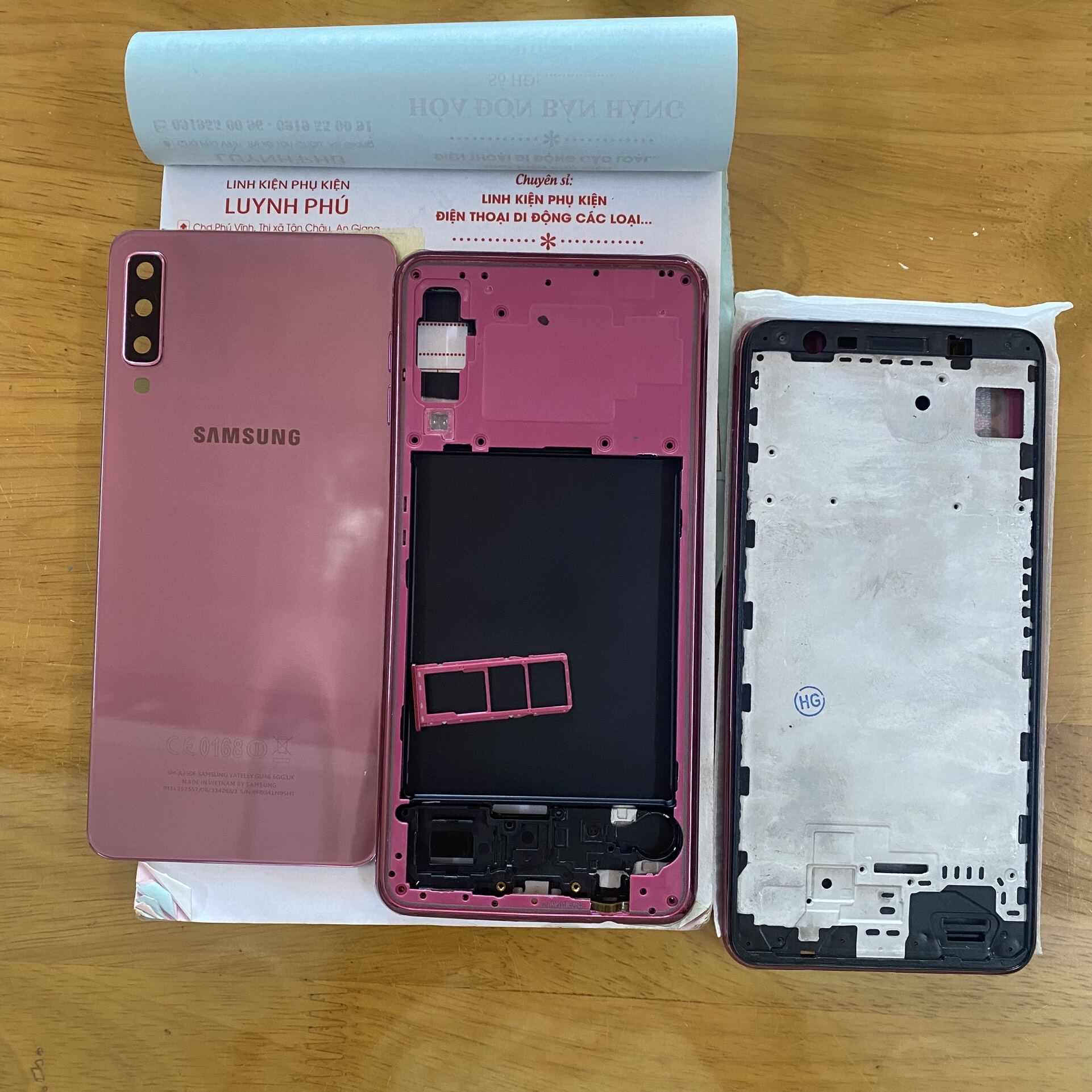 Vỏ samsung a7 2018 a750 bộ có khay sim