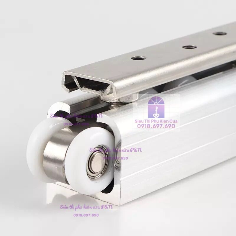 1.5 mét Đường rày nhôm treo cửa lùa kèm bánh xe 4 bánh