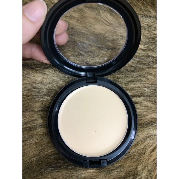 Kem nền đặc che khuyết điểm Make Up Shop